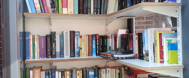 Sommer, Sonne, Lesezeit: Stöbert doch mal in der Bücherzelle! Sommer, Sonne, Lesezeit: Stöbert doch mal in der Bücherzelle!